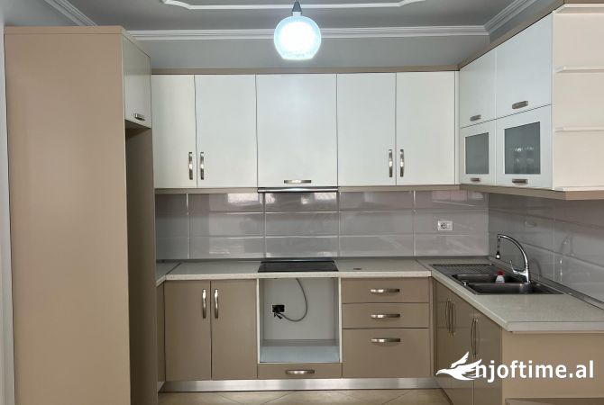 Apartament 2+1 ne shitje Astir