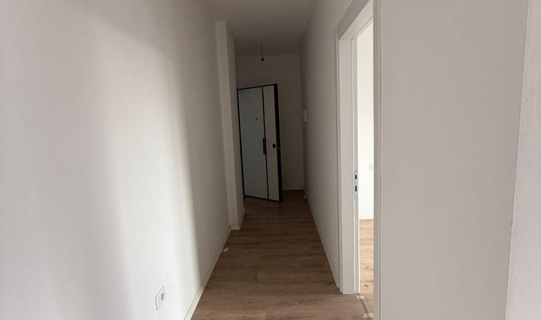 Shtepi me qera Apartament ne Tirane, 1+1, Mobilimi Bosh, pa mobiluar, Pagesa 500  Euro.