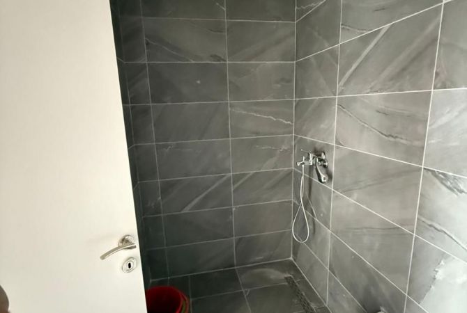 Shtepi me qera Apartament ne Tirane, 1+1, Mobilimi Bosh, pa mobiluar, Pagesa 500  Euro.
