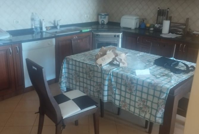 Apartament 2+1 me qira Restorant Durresit 