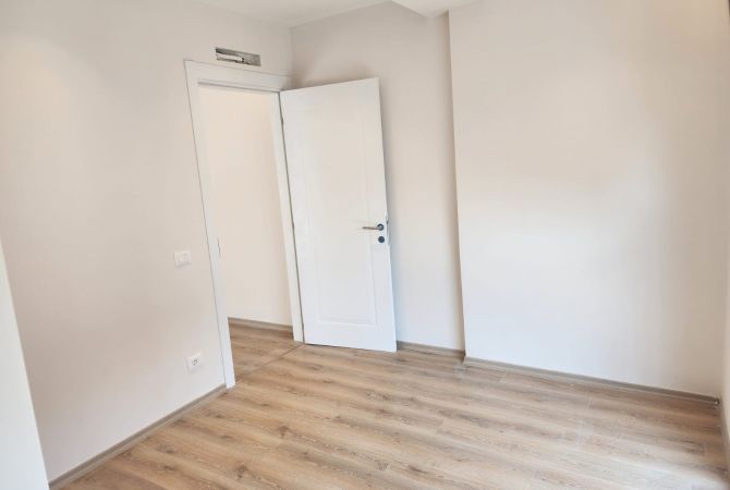 Shtepi me qera Apartament ne Tirane, 2+1, Mobilimi Bosh, pa mobiluar, Pagesa 500  Euro.