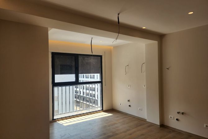 Shtepi me qera Apartament ne Tirane, 2+1, Mobilimi Bosh, pa mobiluar, Pagesa 500  Euro.