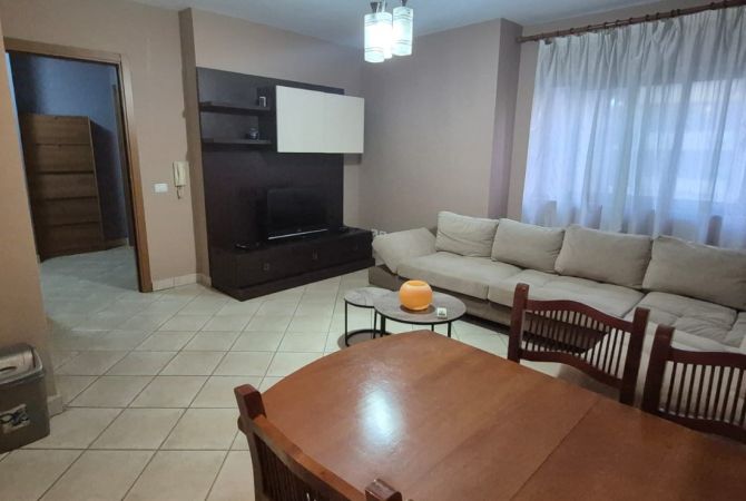 Apartament 2+1 me qira Prane Vasil Shantos