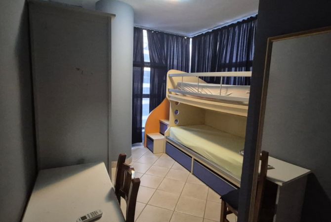 Shtepi me qera Apartament ne Tirane, 2+1, Mobilimi E mobiluar, Pagesa 65,000  Leke.
