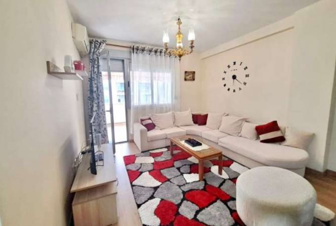 Apartament 2+1 me qira Rruge e  Kavajes 