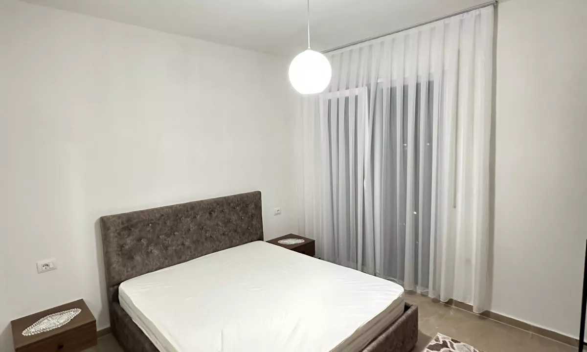 Appartamento in affitto a Tirana 1+1, Arredato