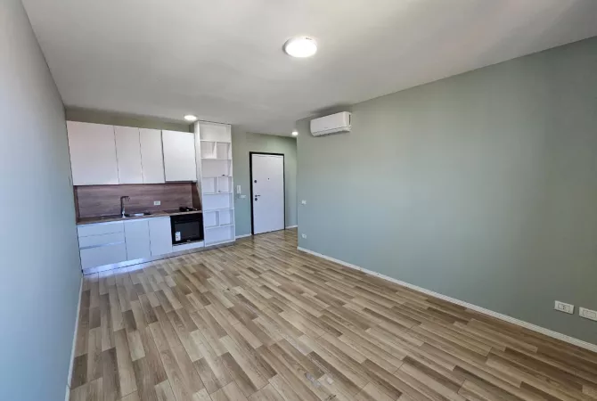 Appartamento in affitto a Tirana 1+1, Vuoto