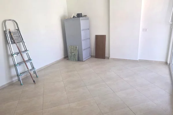Apartment for sale in Tirana 2+1, Emty