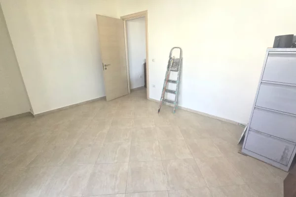 Apartment for sale in Tirana 2+1, Emty
