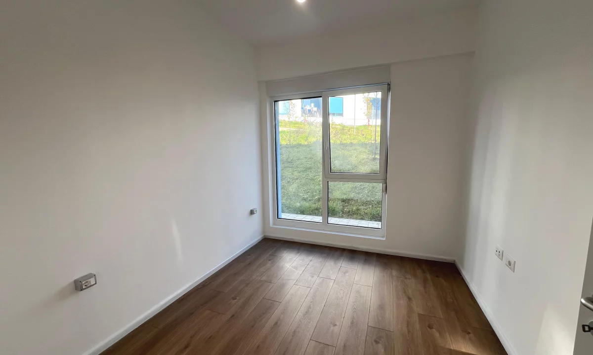 Shtepi ne shitje Apartament ne Tirane, 1+1, Mobilimi Bosh, pa mobiluar, Pagesa 68,000  Euro.
