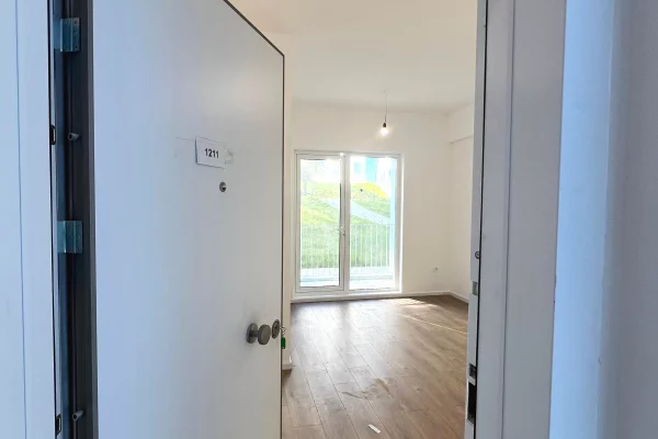 Shtepi ne shitje Apartament ne Tirane, 1+1, Mobilimi Bosh, pa mobiluar, Pagesa 68,000  Euro.