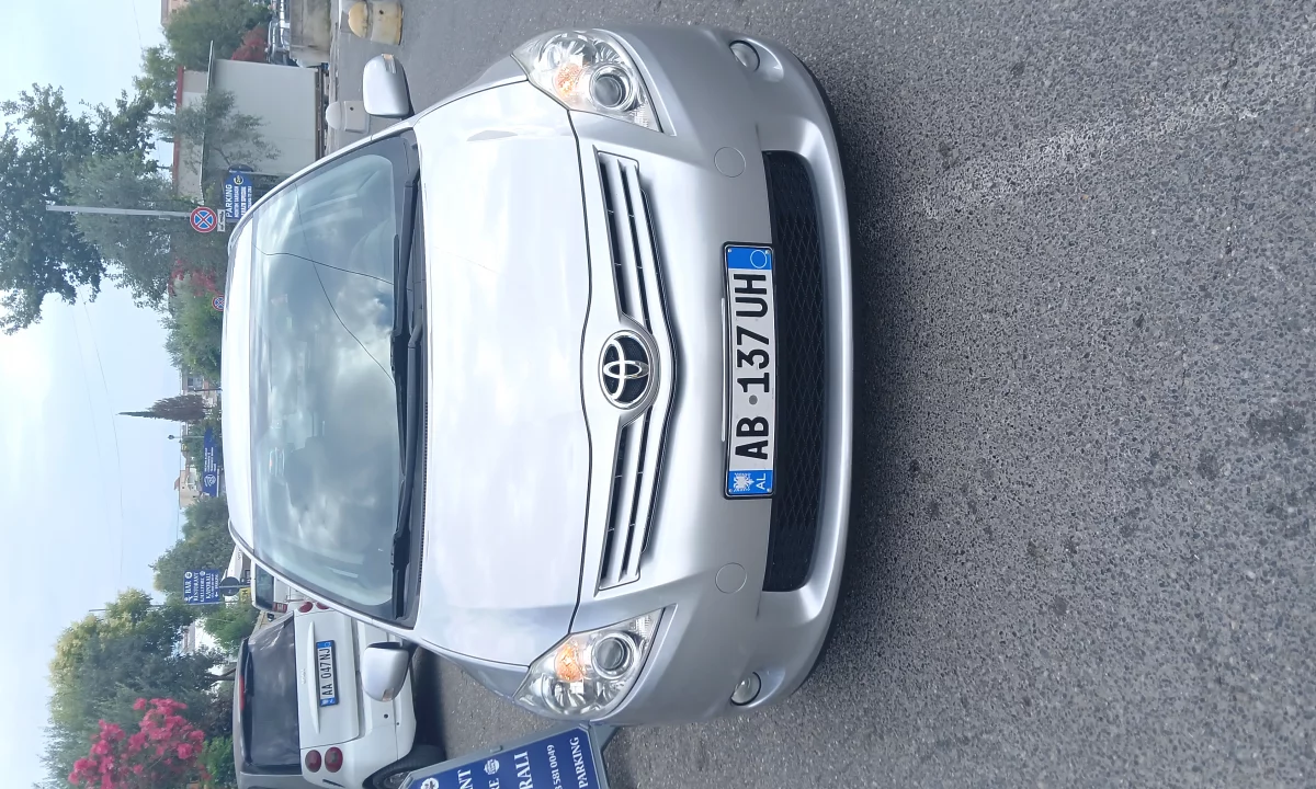Auto in Vendita a Tirana, Toyota, 2011 Diesel,Kambio Manual Pagamento 6,000  Euro.