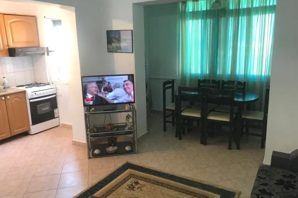 Shtepi me qera Apartament ne Tirane, 1+1, Mobilimi E mobiluar, Pagesa 35,000  Leke.