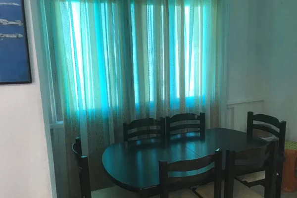 Shtepi me qera Apartament ne Tirane, 1+1, Mobilimi E mobiluar, Pagesa 35,000  Leke.