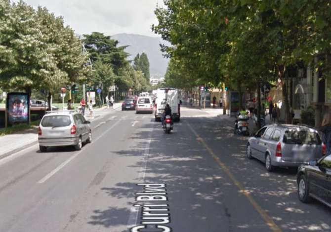 Ambient biznesi me qera 3+1 ne Tirane - 400 Euro