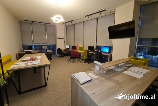 Ambient biznesi ne shitje 3+1 ne Tirane - 220,000 Euro