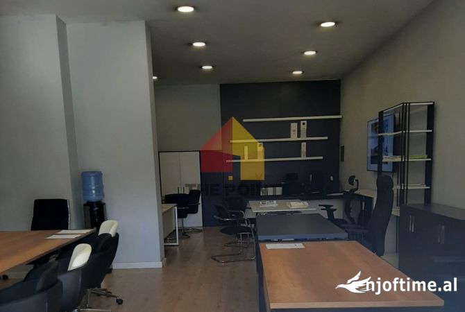 Ambient Komercial me Qira, 81m2, Bulevardi Gjergj Fishta (Ish-Ekspozita)