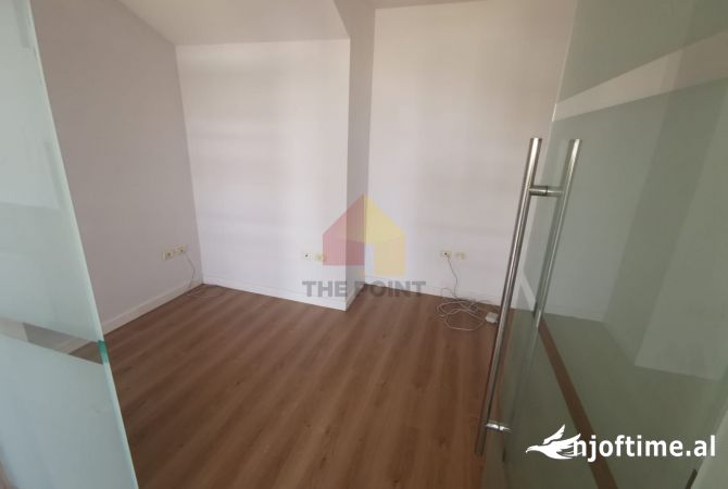 Zyre me qera ne lokacion premium prane Kullave Binjake