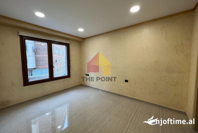 Zyre me qera prane Kompleksit Deliorgji