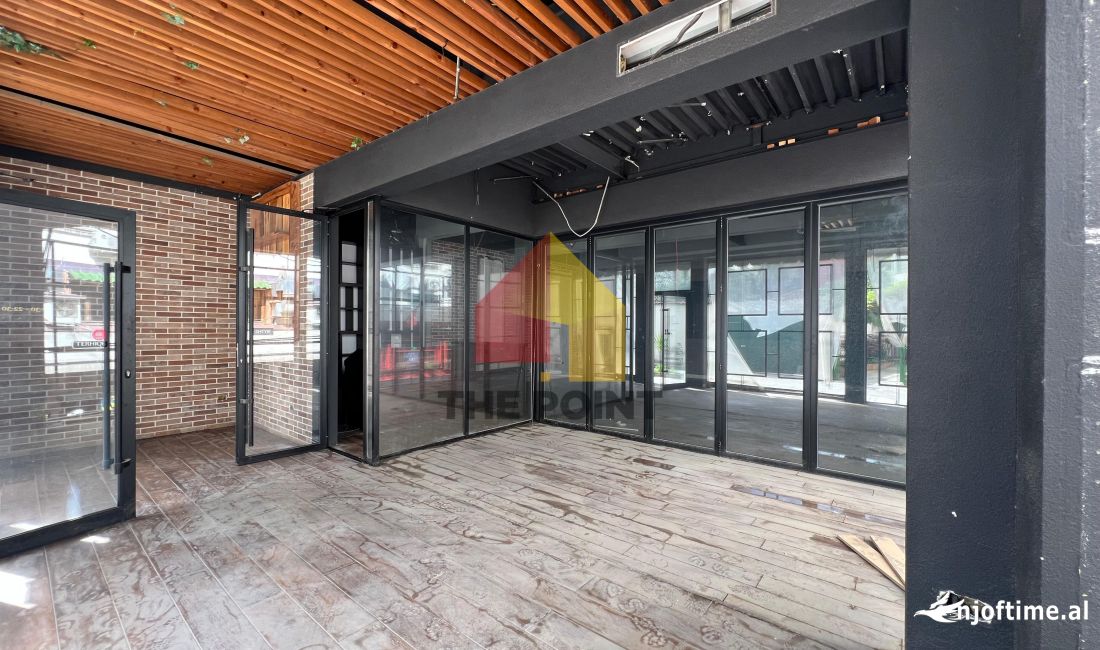 Jepet me Qira ose Shitet – Ambient Komercial prane RTSH, Tirane