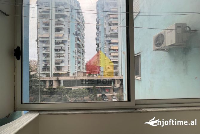 Zyre 3+1+2 me qera te Ish-Ekspozita