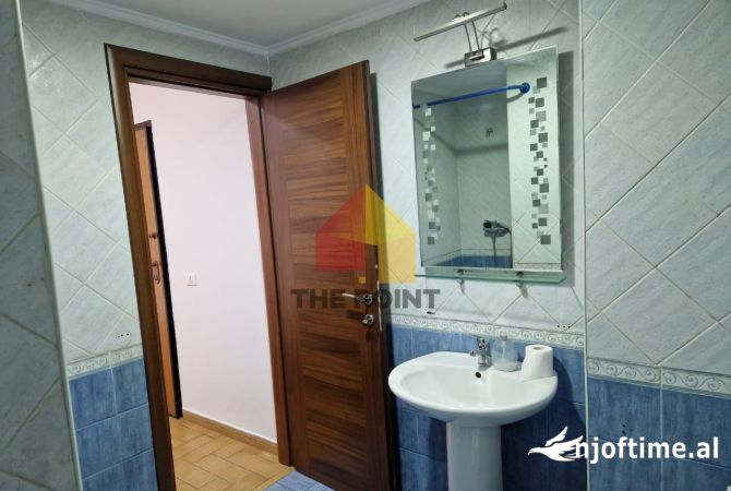 Ambient bisnesi me qera, 157m2, ne Bllok