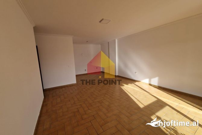 Ambient bisnesi me qera, 157m2, ne Bllok