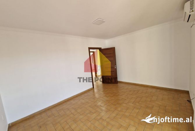 Ambient bisnesi me qera, 157m2, ne Bllok