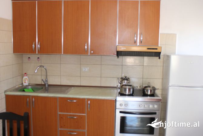 Appartamento in affitto a Tirana 1+1, Arredato