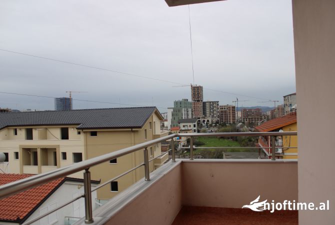 Appartamento in affitto a Tirana 1+1, Arredato