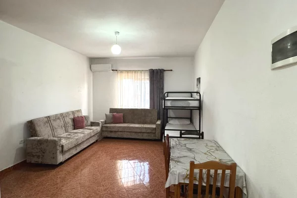 Shtepi me qera Apartament ne Tirane, 1+1, Mobilimi E mobiluar, Pagesa 45,000  Leke.