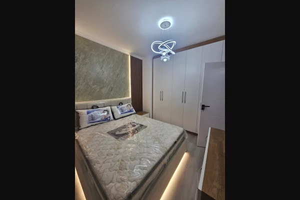 Appartamento in vendita a Tirana 1+1, Arredato