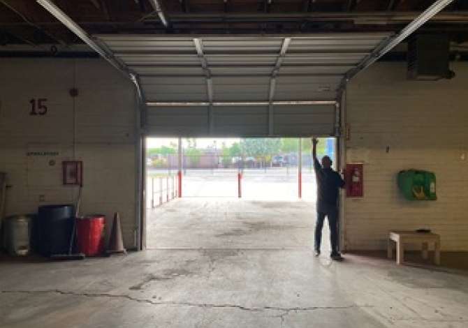 Ambient biznesi me qera 4+1 ne Tirane - 560 Euro