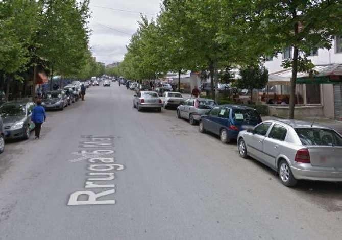 Ambient biznesi me qera 2+1 ne Tirane - 3,000 Euro