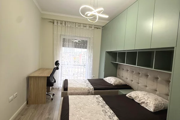 Shtepi me qera Apartament ne Tirane, 2+1, Mobilimi E mobiluar, Pagesa 80,000  Leke.