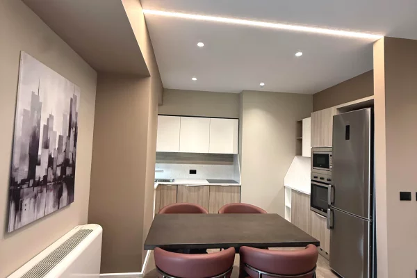 Appartamento in affitto a Tirana 2+1, Arredato