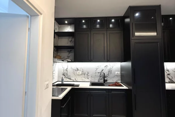 Appartamento in affitto a Tirana 2+1, Arredato