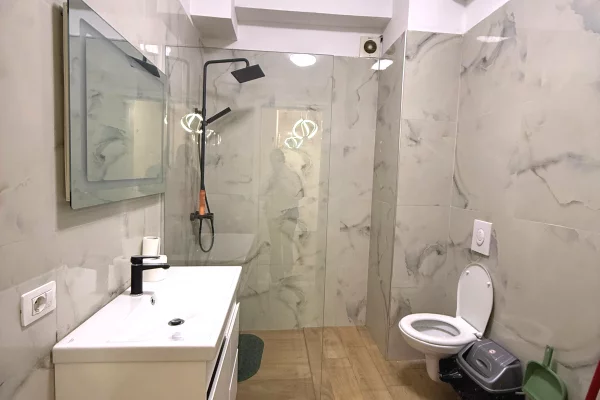 Appartamento in affitto a Tirana 1+1, Arredato