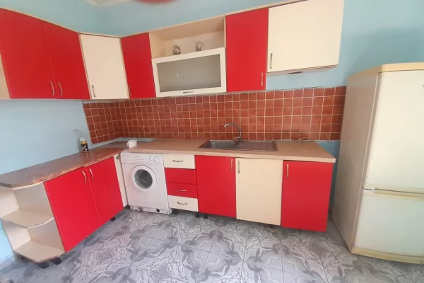 Shtepi me qera Garsoniere ne Tirane - 220 Euro