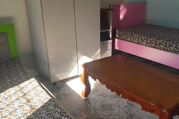 Shtepi me qera Shtepi Private ne Tirane, Garsoniere, Mobilimi E mobiluar, Pagesa 220  Euro.