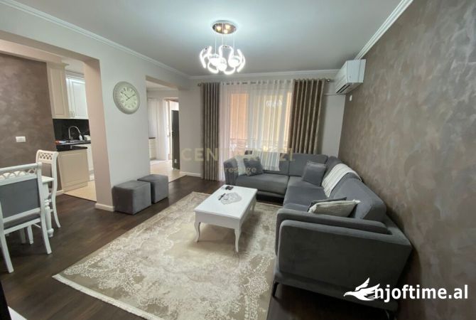 APARTAMENT 2+1 NE SHITJE I VENDOSUR TEK RRUGA BARRIKADAVE, TIRANE!