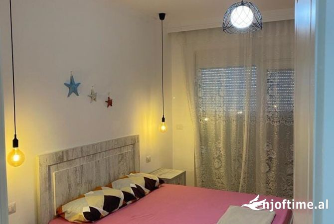 Shtepi ne shitje Apartament ne Durres, 1+1, Mobilimi E mobiluar, Pagesa 73,000  Euro.