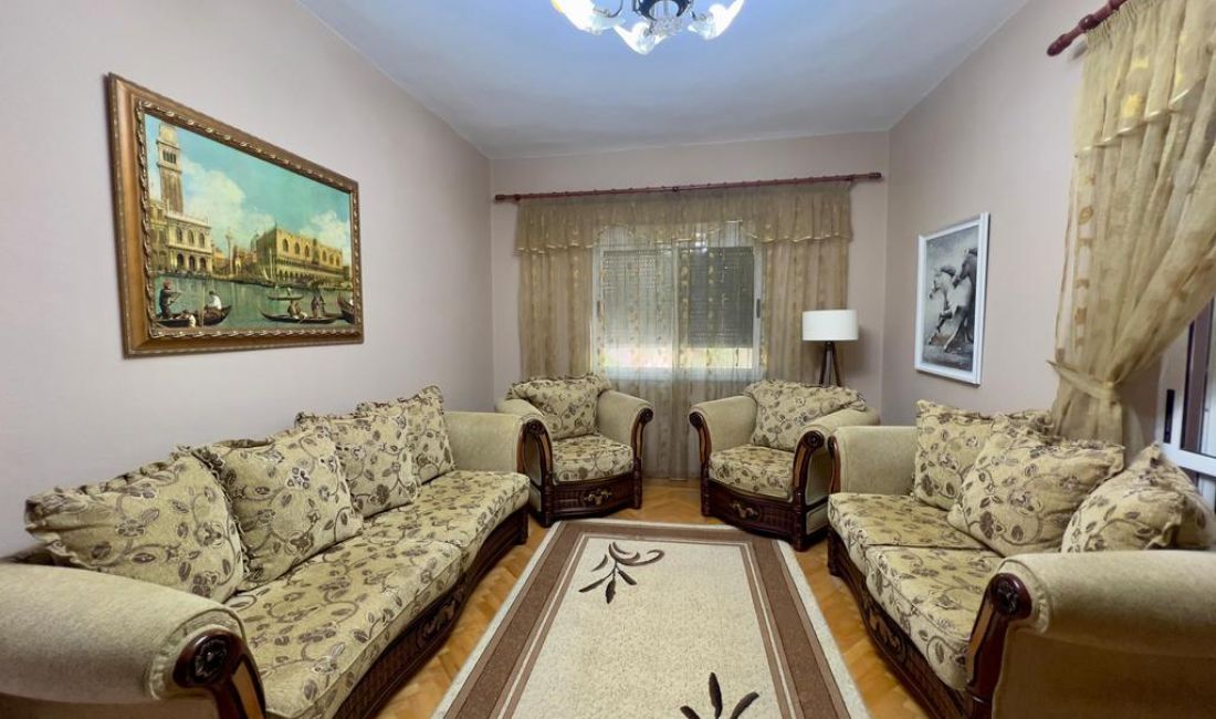 Shtepi ne shitje Apartament ne Tirane, 2+1, Mobilimi E mobiluar, Pagesa 199,000  Euro.