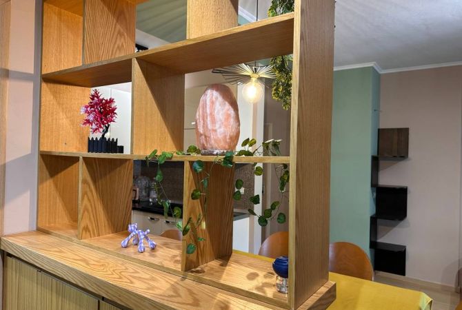 Shtepi ne shitje Apartament ne Tirane, 2+1, Mobilimi E mobiluar, Pagesa 182,000  Euro.