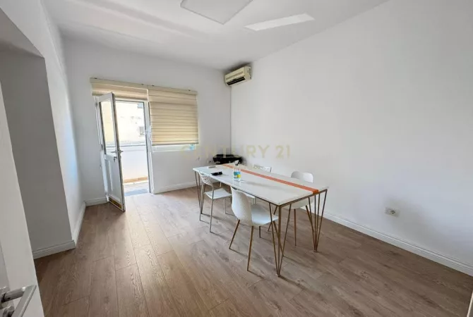 Business Property for Rent 3+1 in Tirana - 850 Euro