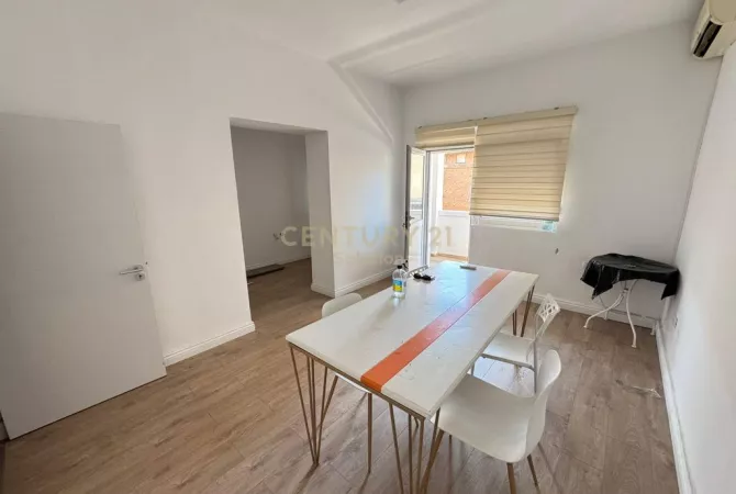 Business Property for Rent 3+1 in Tirana - 850 Euro