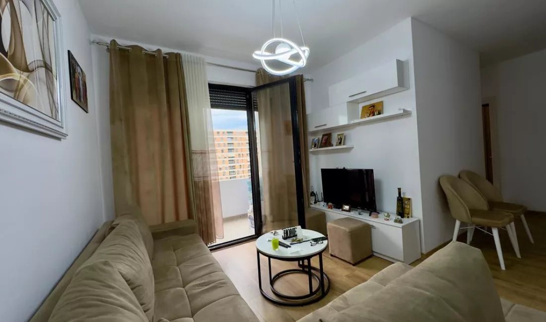 Shtepi me qera Apartament ne Tirane, 2+1, Mobilimi E mobiluar, Pagesa 650  Euro.