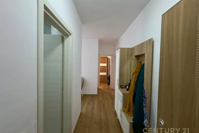 Shtepi me qera Apartament ne Tirane, 2+1, Mobilimi E mobiluar, Pagesa 650  Euro.