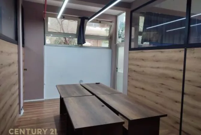Business Property for Rent 3+1 in Tirana - 2,800 Euro