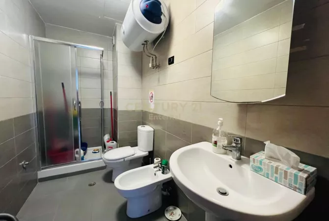 Zyre 3+1+2 Me Qira te Prane Ambasades Amerikane